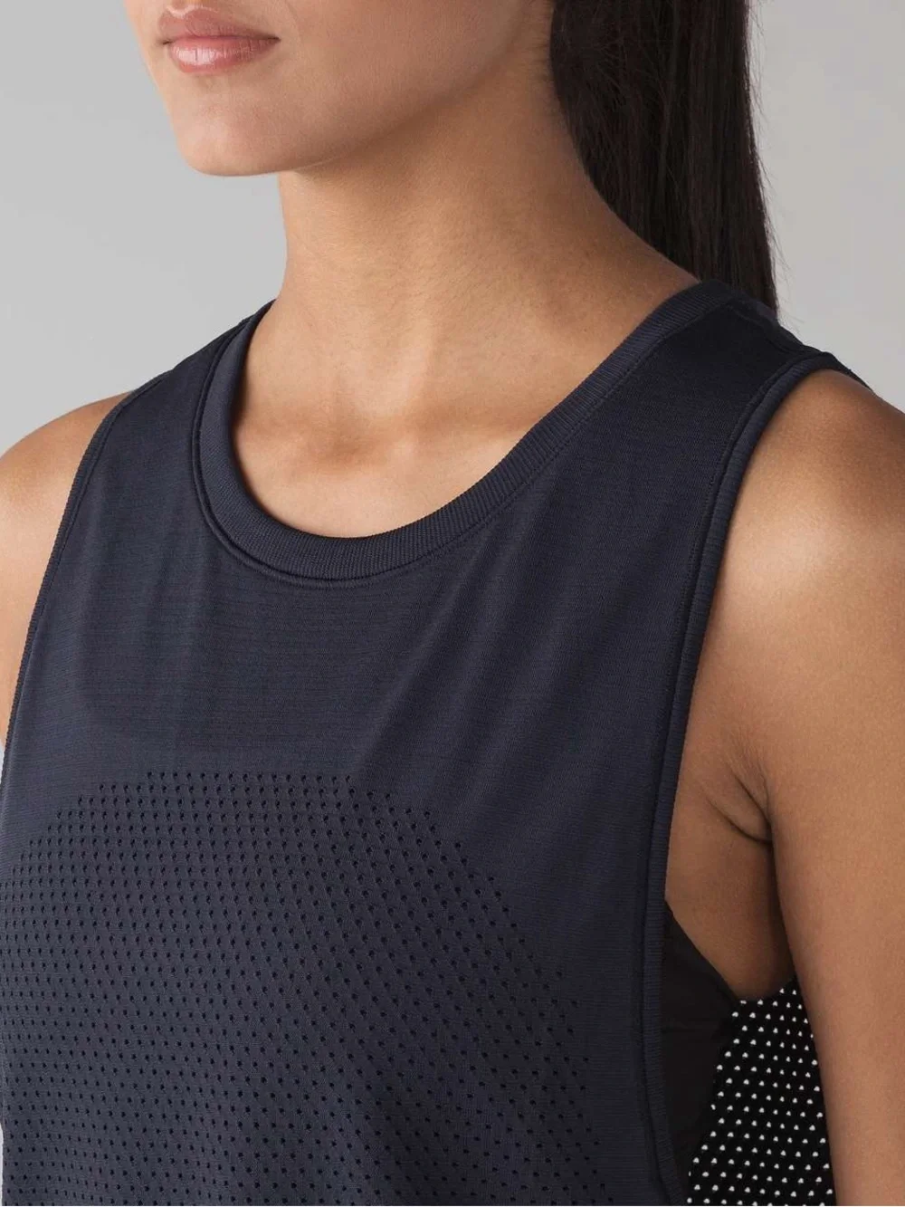Lululemon /// Breeze By Muscle Tank II - Midnight Navy - Size 8
